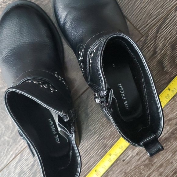 🖤 Toddler Girls Joe Fresh Black Studded Boots Size 9 - Picture 5 of 6